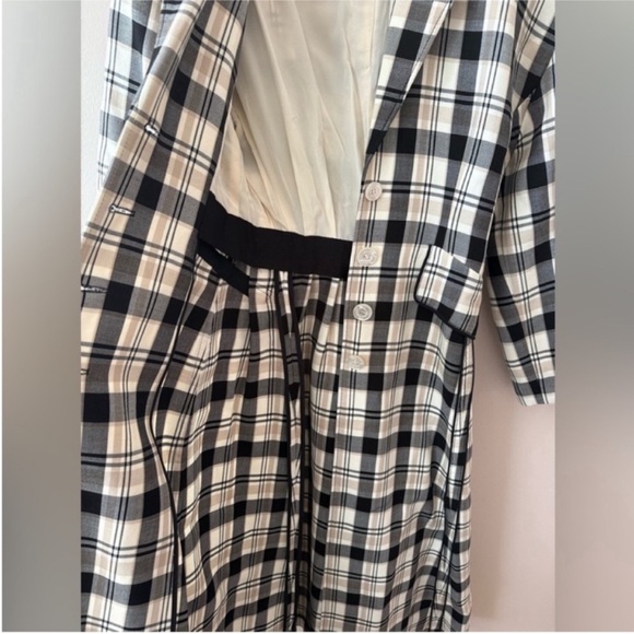 Carolina Herrera Tartan Trench Coat with cinched Waist size 4 - Picture 8 of 8